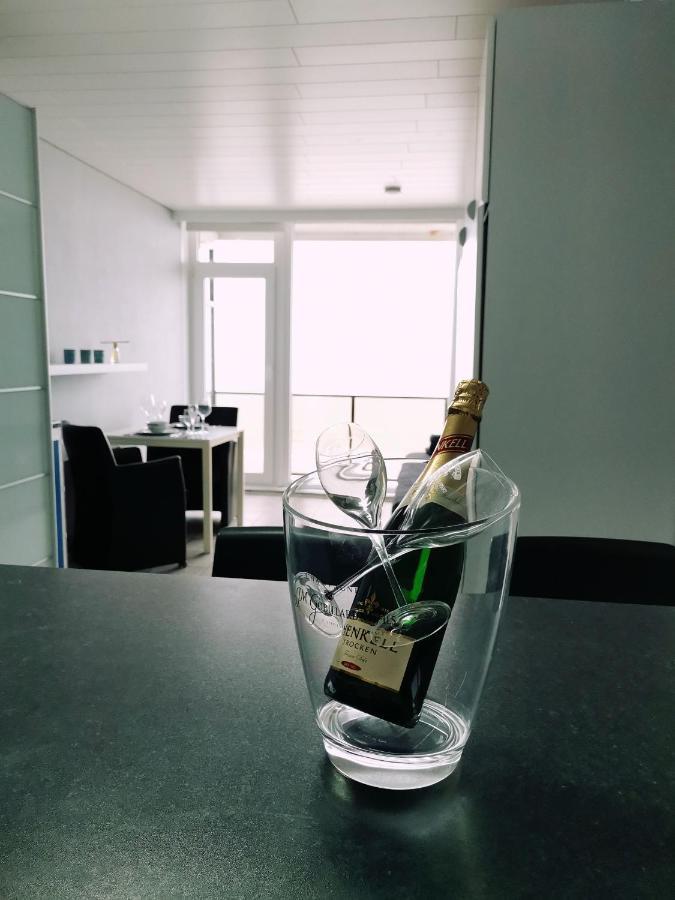 Renovated studio direct Seaview Ostenda Esterno foto