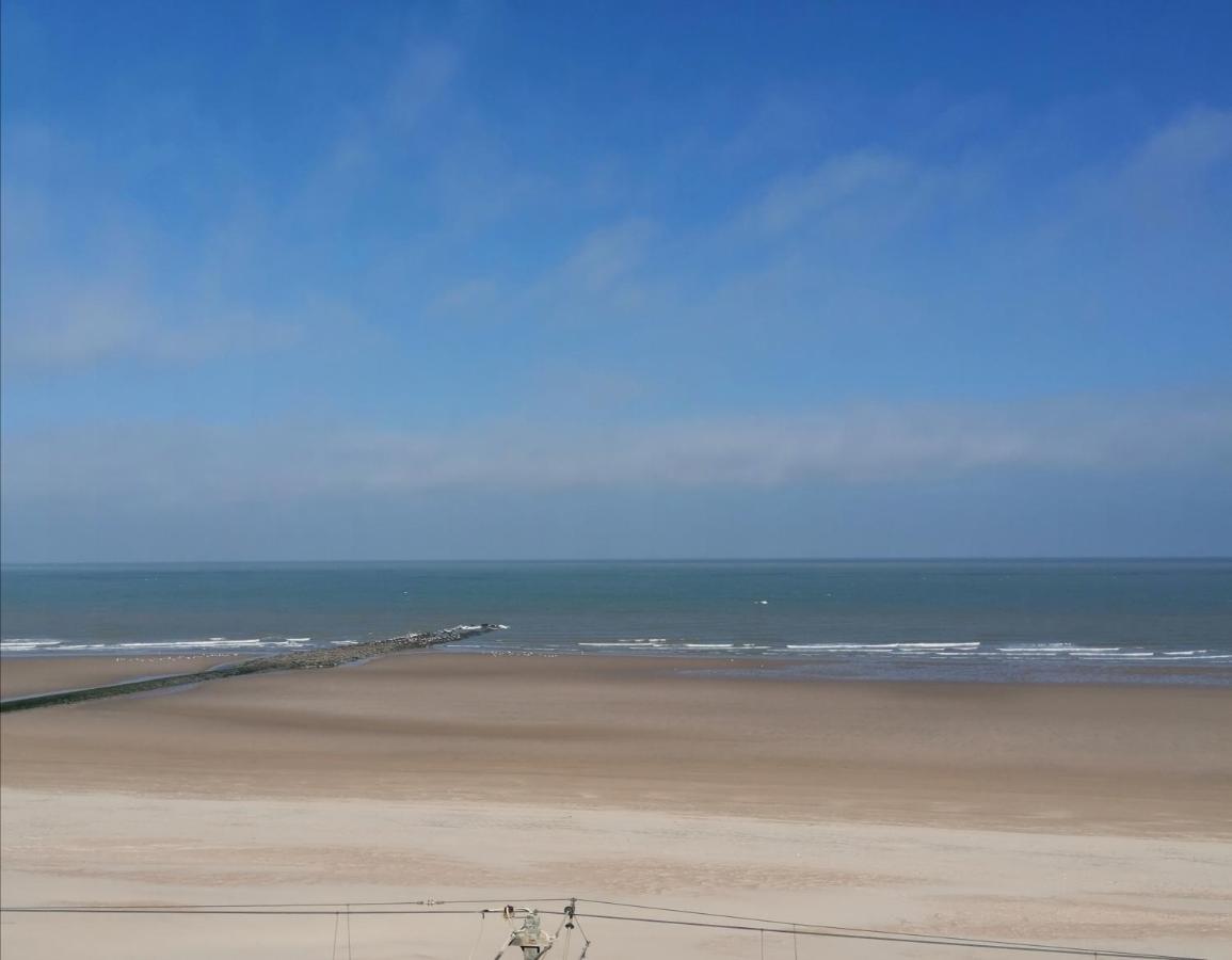 Renovated studio direct Seaview Ostenda Esterno foto